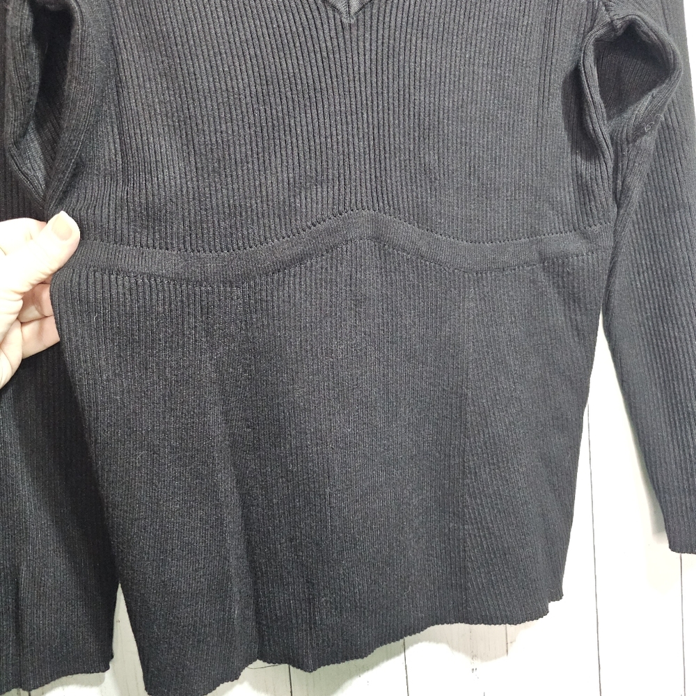 Torrid Women's Black Ribbed V-Neck Rayon Knit Sweater Size 3X Long Sleeve. - Picture 6 of 10